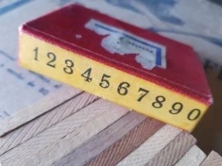 Vecchia scatola di numeri per stampa