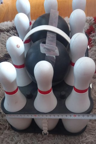 Juego de bolos con 2 bolas y 10 bolos