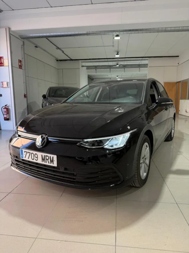 Volkswagen Golf 8 Life 2.0 TDI DSG 2024