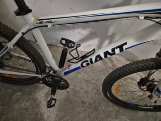 Bicicleta Giant Rebel 3 Blanca Talla M