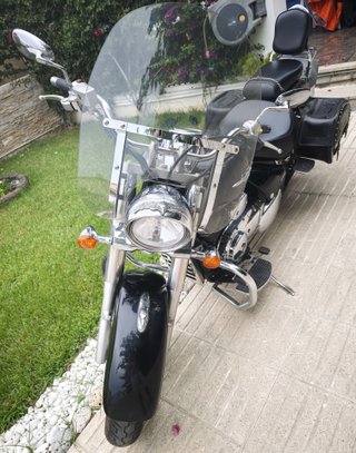 Suzuki Intruder C800 - OPORTUNIDAD CON POCOS KM