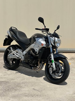 Suzuki GSR 600 Naked 2008