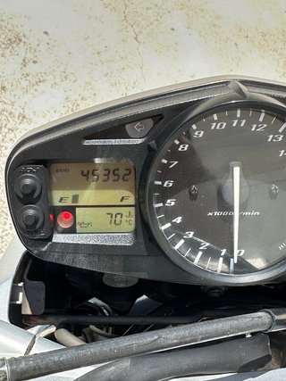 Suzuki GSR 600 Naked 2008