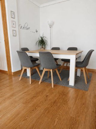 Mesa de comedor con 6 sillas