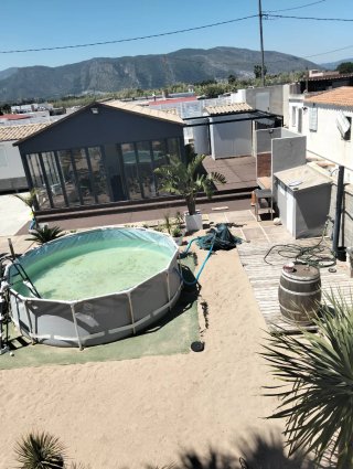 Vendo casa rustica a primera linea de playa.