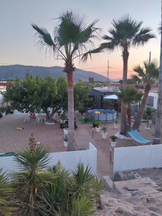 Vendo casa rustica a primera linea de playa.