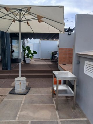 Vendo casa rustica a primera linea de playa.