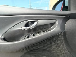 SIN ENTRADA! Hyundai i30 FASTBACK