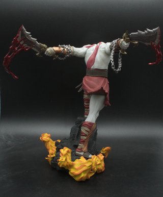 Statuina Kratos God of War
