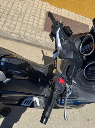 Yamaha TMAX 530 DX Maxi Scooter
