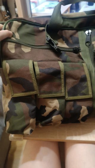 Bolsa militar camuflaje con múltiples bolsillos