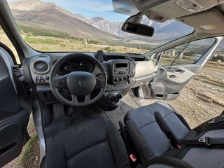 RENAULT trafic