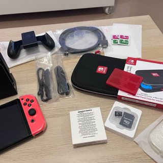 Nintendo Switch OLED + EXTRAS