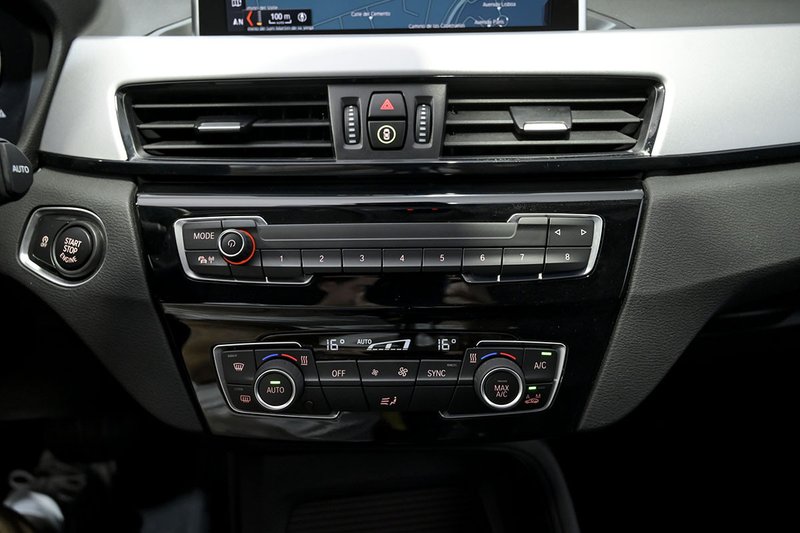BMW X1 sDrive18d (2021-) 2022, foto 30
