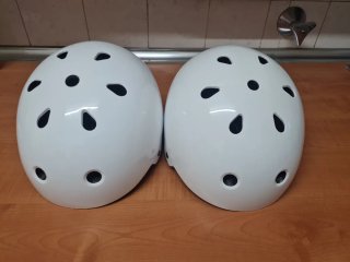 Casco OXELO infantil. Uno 6€, los dos 10€