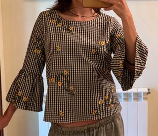 Blusa cuadros con flores
