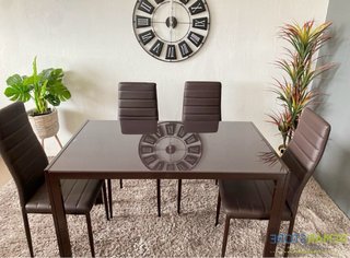 Conjunto mesa comedor y 4 sillas NUEVO