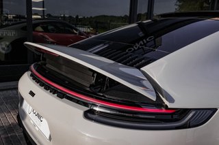 Porsche 911 992 CARRERA 4 GTS