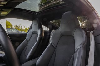 Porsche 911 992 CARRERA 4 GTS