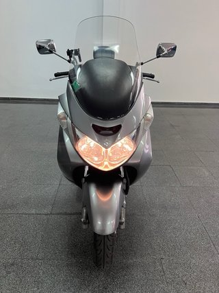 Suzuki Burgman 400