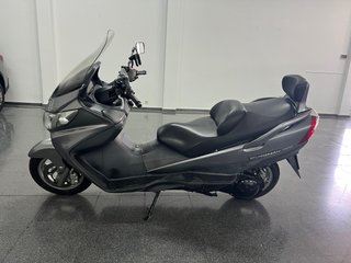 Suzuki Burgman 400