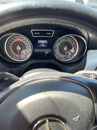Mercedes-Benz GLA 200d 2016