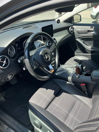 Mercedes-Benz GLA 200d 2016