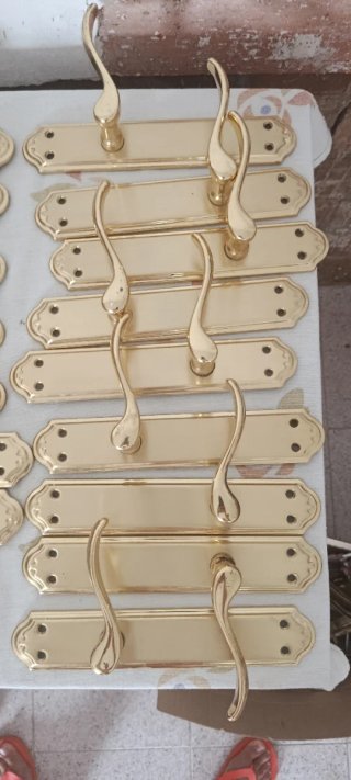 Manillas para puertas de interior doradas