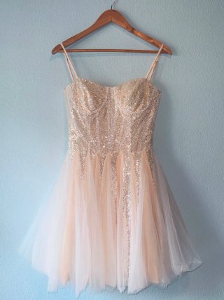Vestido de fiesta novia dorado y blanco para baile