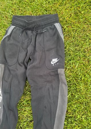 Pantalón Nike Air