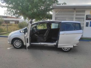 FORD b-max