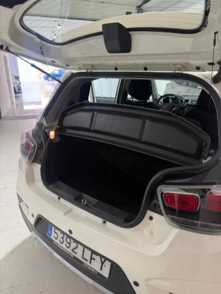 Mahindra KUV100 2020