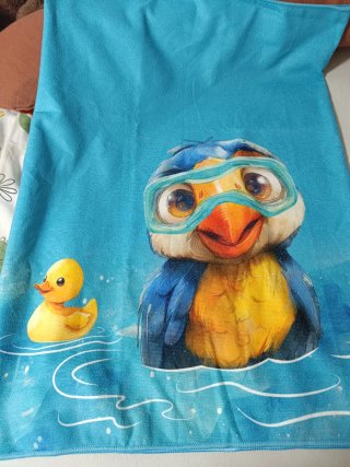 Toalla infantil piscina cebra y pato