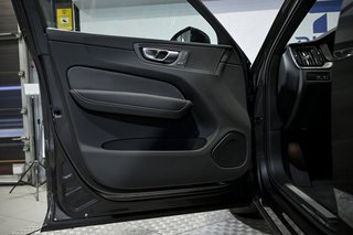 Volvo XC60 2.0 T6 AWD Recharge Plus Dark Auto