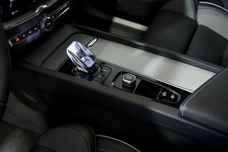 Volvo XC60 2.0 T6 AWD Recharge Plus Dark Auto