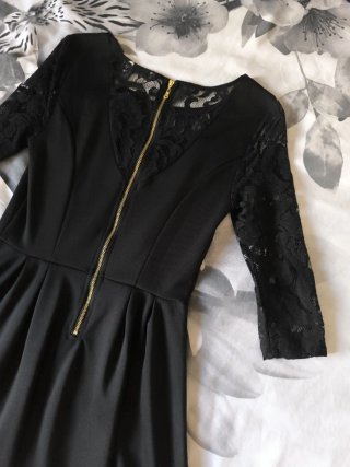 Vestido negro Springfield talla S.