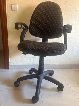 Silla de oficina giratoria