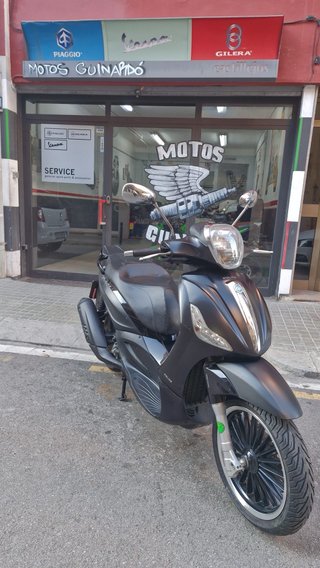 Piaggio Beverly 300 ABS Negra