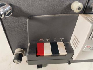 Proyector de cine Merkofot Super 8
