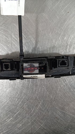 WARNING Hyundai ix35 (EL/LM)(2010->)