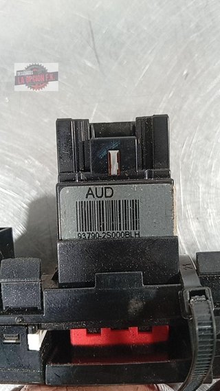 WARNING Hyundai ix35 (EL/LM)(2010->)