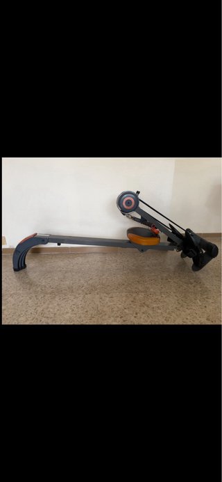 Máquina de Remo Gris y Naranja