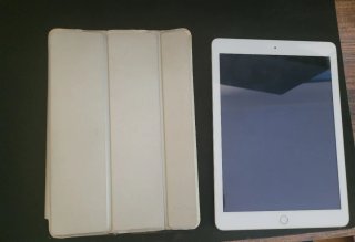 iPad 5ª Generación 32GB+Cargador Original+Funda