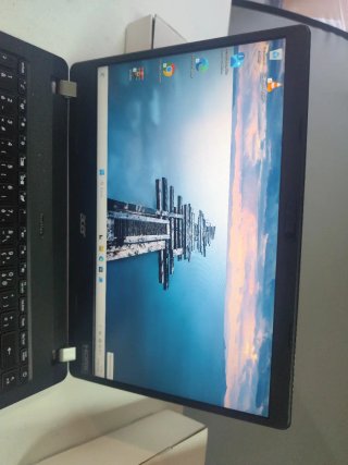 Acer TravelMate P2 TMP214-53 14 Full HD i3