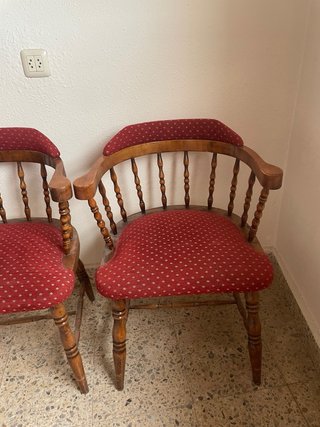 Juego de 2 Sillas de Madera Tapizadas