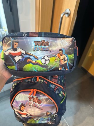 Mochila Totto Fútbol con Ruedas