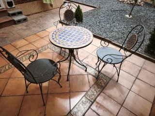 Mesa y sillas de forja