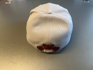Gorra New Era LA Flores Rojas