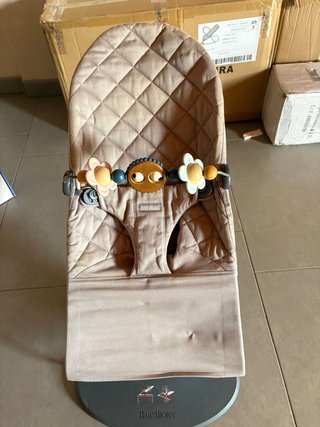 Hamaca Babybjorn + Juguete Ojos Traviesos