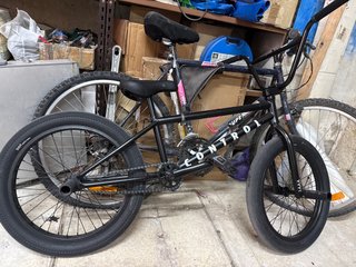 Neumáticos BMX CULT VANS Negra